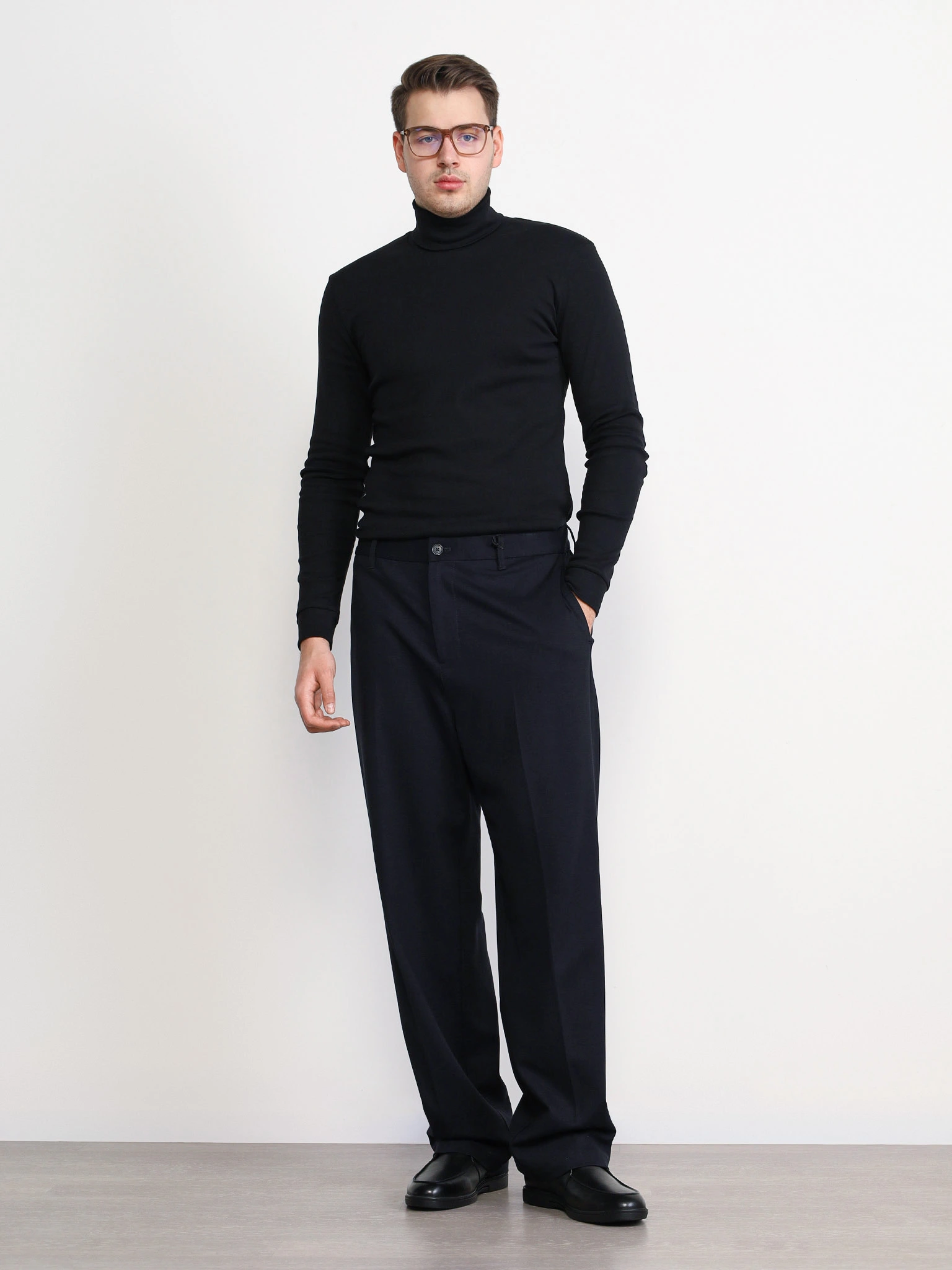 Брюки трикотажные темно-синего цвета